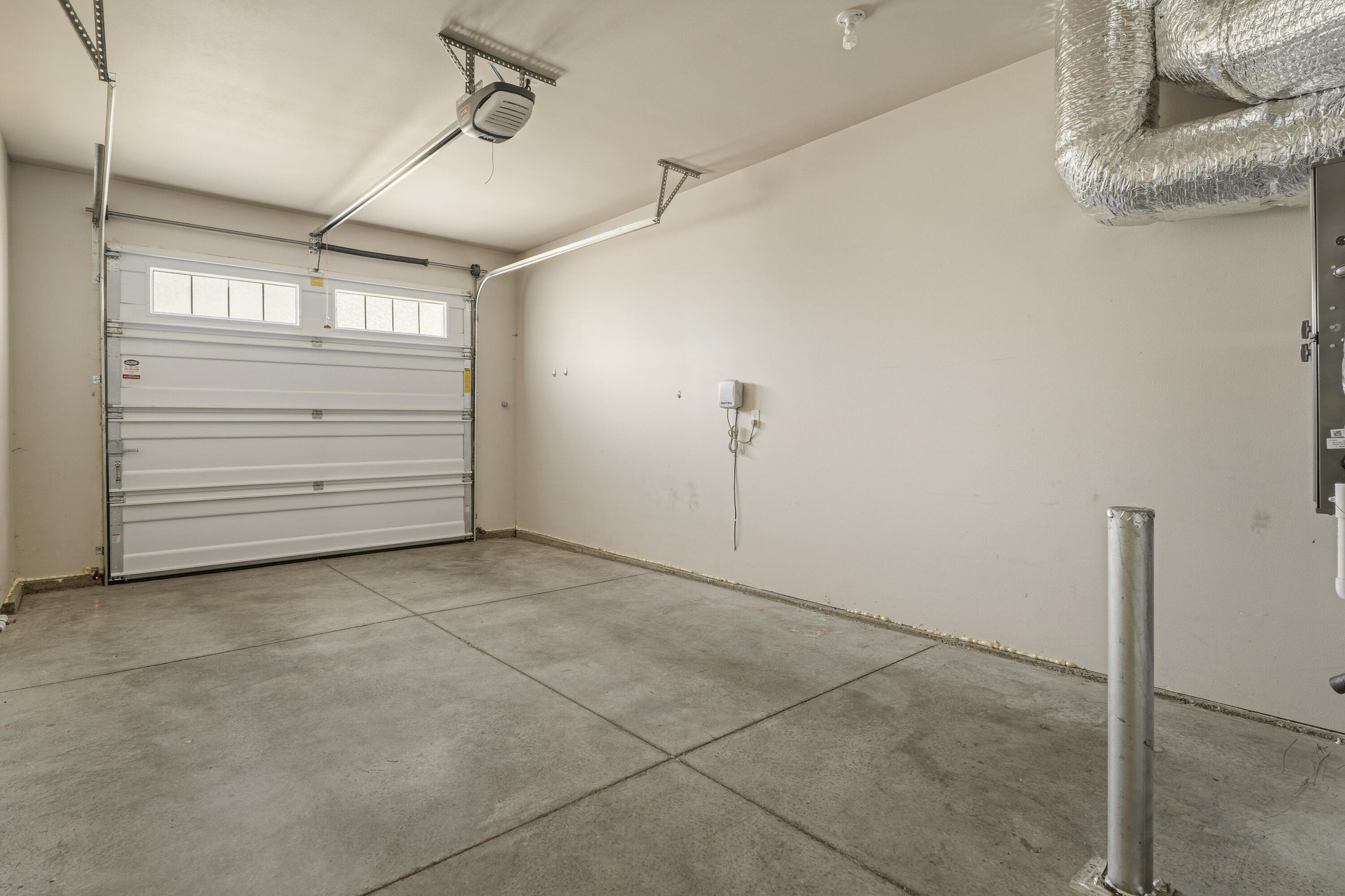 20431 Cider Court Bend, OR 97702 - Photo 43 of 43 36-Garage