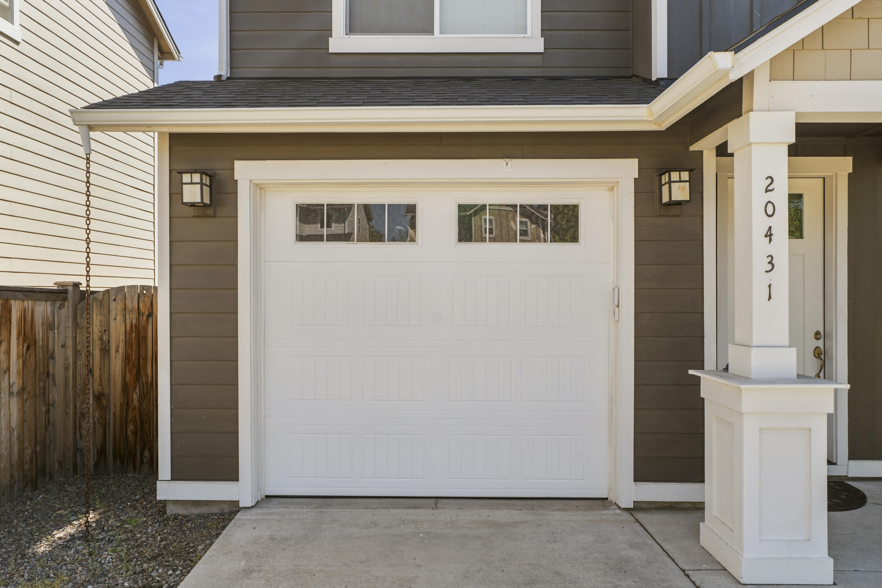 20431 Cider Court Bend, OR 97702 - Photo 8 of 43 08-Exterior
