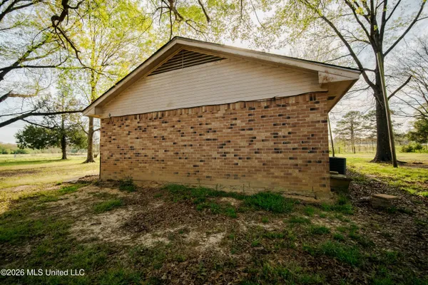 $219,000 | 1844 Volley Campbell Road, Terry, MS 39170