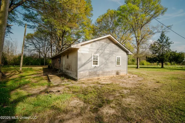 $219,000 | 1844 Volley Campbell Road, Terry, MS 39170
