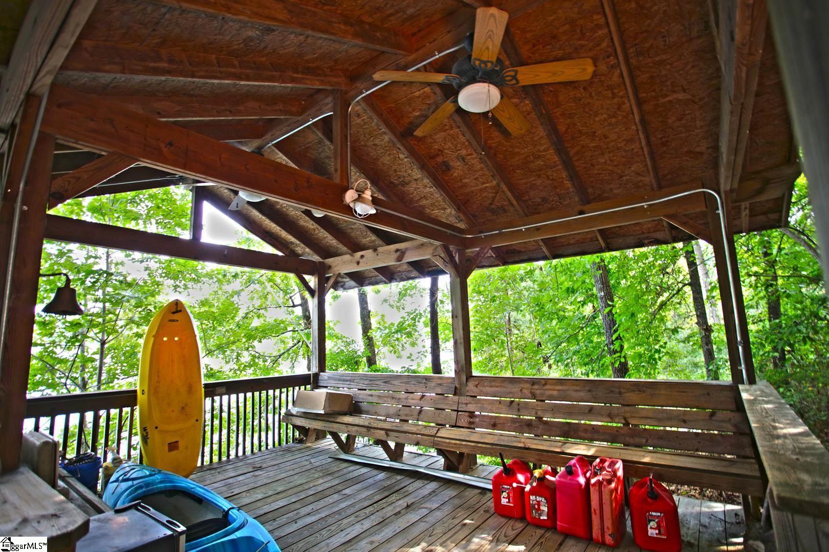 139 Talons Point Road Seneca, SC 29672 - Photo 4 of 36 Gallery Image 4