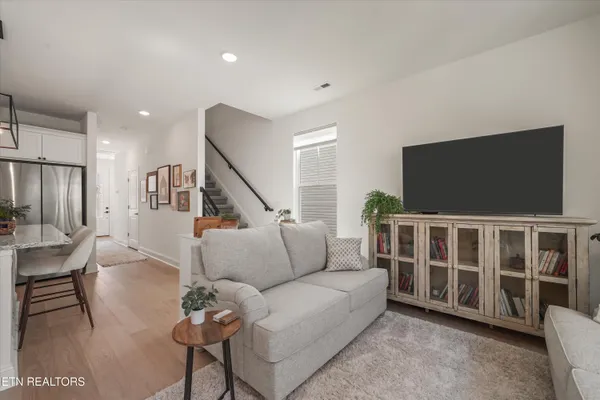 $354,900 | 8423 Whisper Lane, Powell, TN 37849