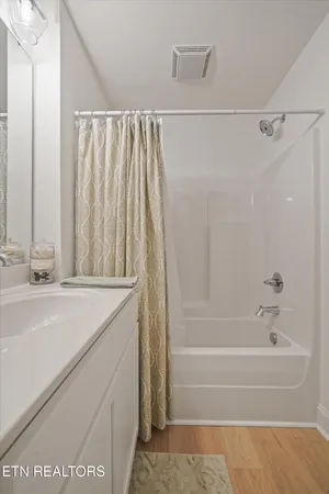 $354,900 | 8423 Whisper Lane, Powell, TN 37849