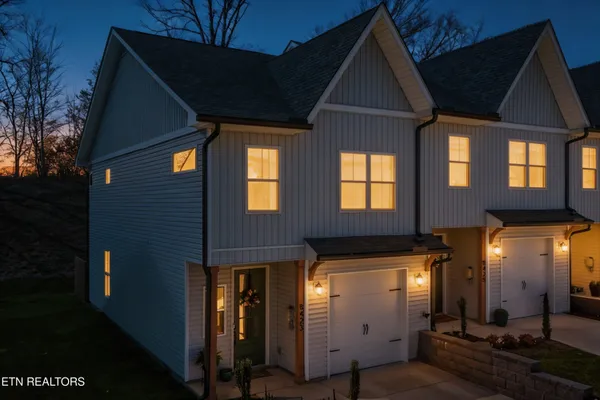 $354,900 | 8423 Whisper Lane, Powell, TN 37849