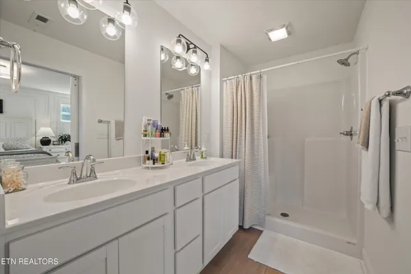 $354,900 | 8423 Whisper Lane, Powell, TN 37849