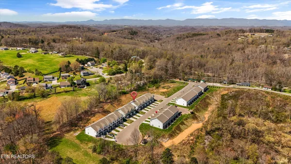 $354,900 | 8423 Whisper Lane, Powell, TN 37849