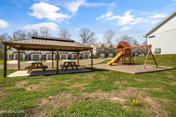 $354,900 | 8423 Whisper Lane, Powell, TN 37849