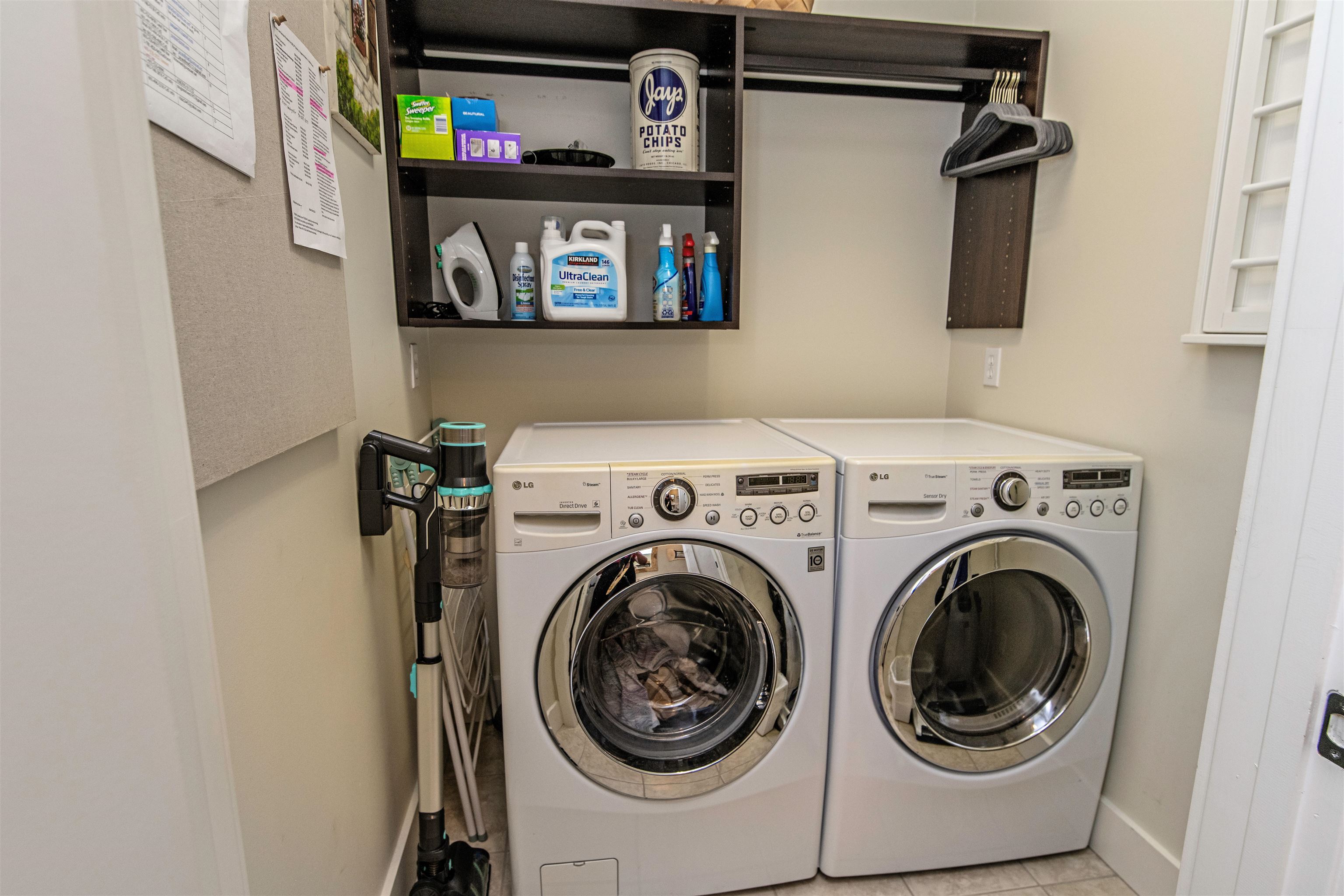 200 12th Street St. Augustine, FL 32080 - Photo 19 of 42 a utility room with dryer and washer