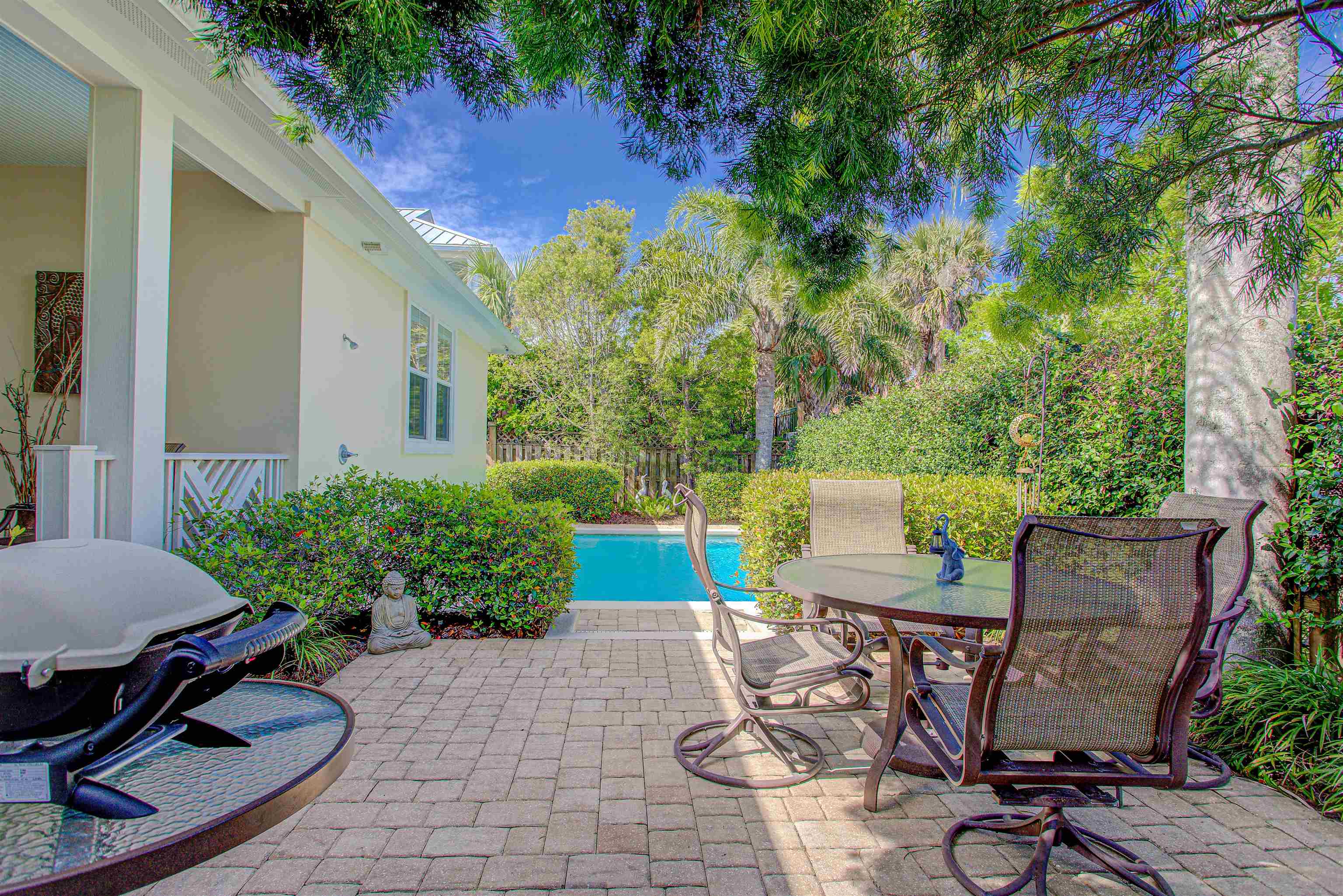 200 12th Street St. Augustine, FL 32080 - Photo 36 of 42 a view of an outdoor sitting area with furniture