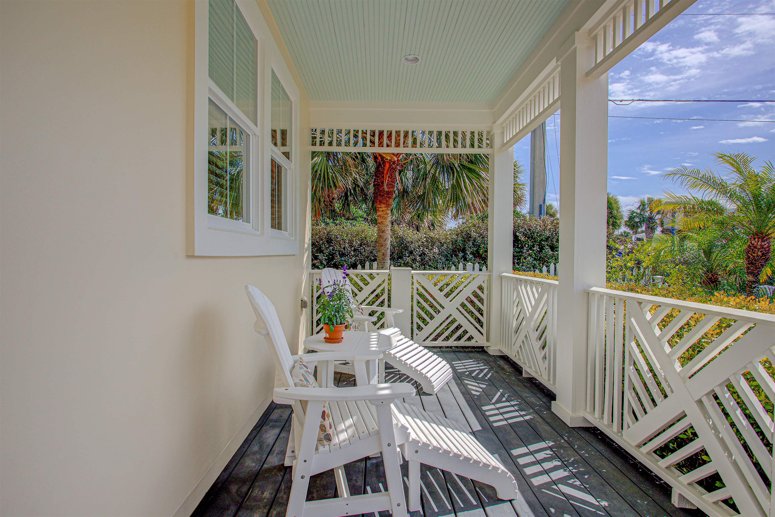 200 12th Street St. Augustine, FL 32080 - Photo 7 of 42 a view of balcony and deck