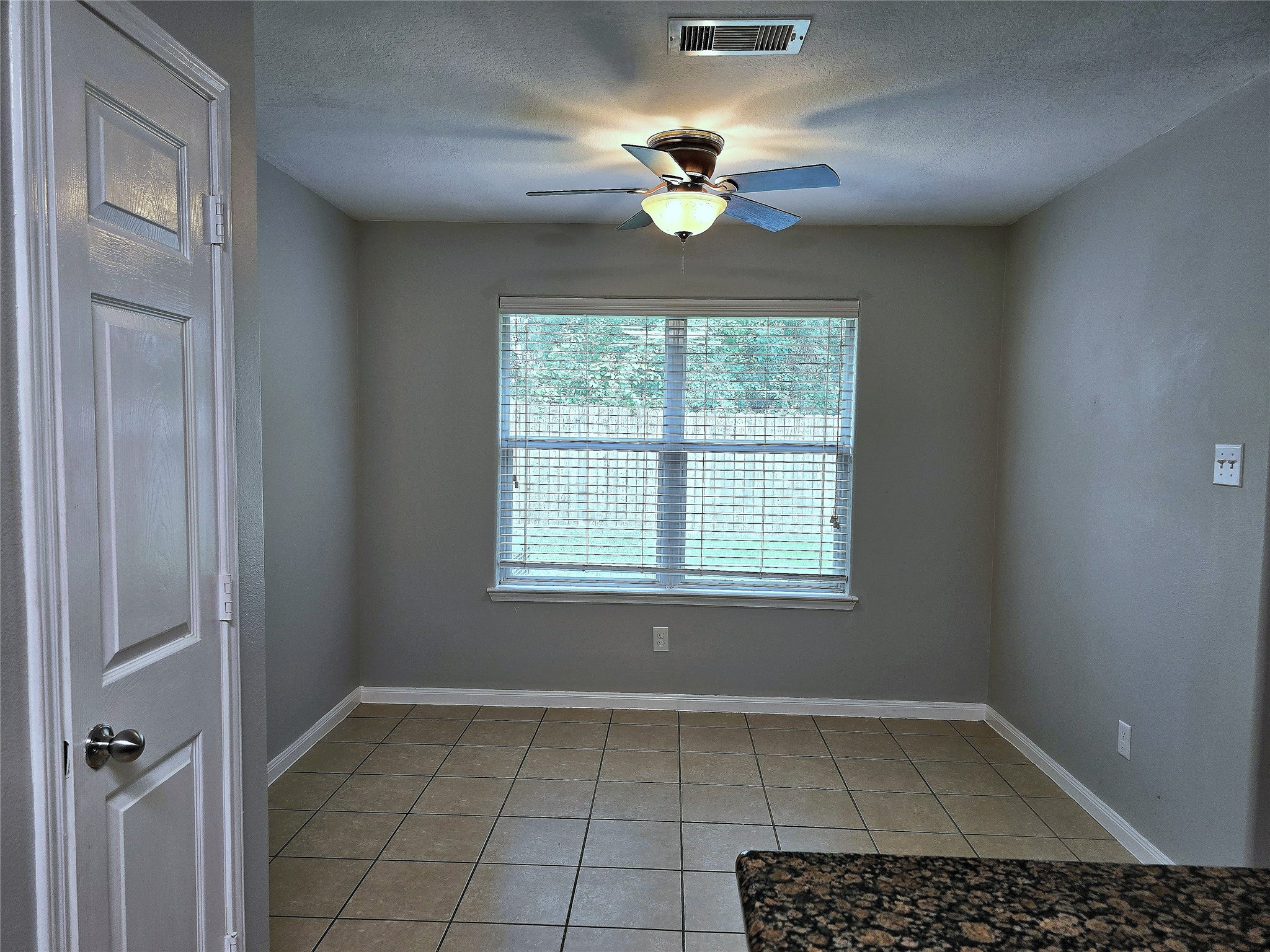 10320 Stone Gate Drive Conroe, TX 77385 - Photo 8 of 31