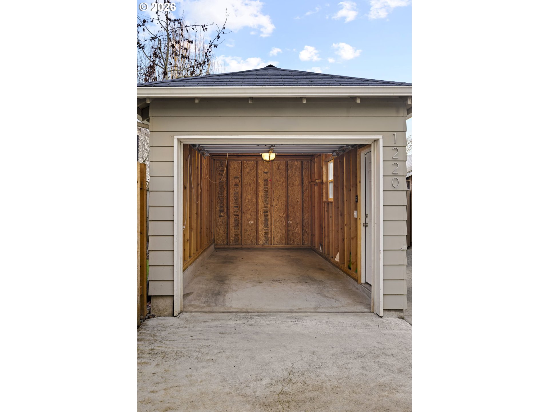 1220 Southeast Lambert Street Portland, OR 97202 - Photo 35 of 37