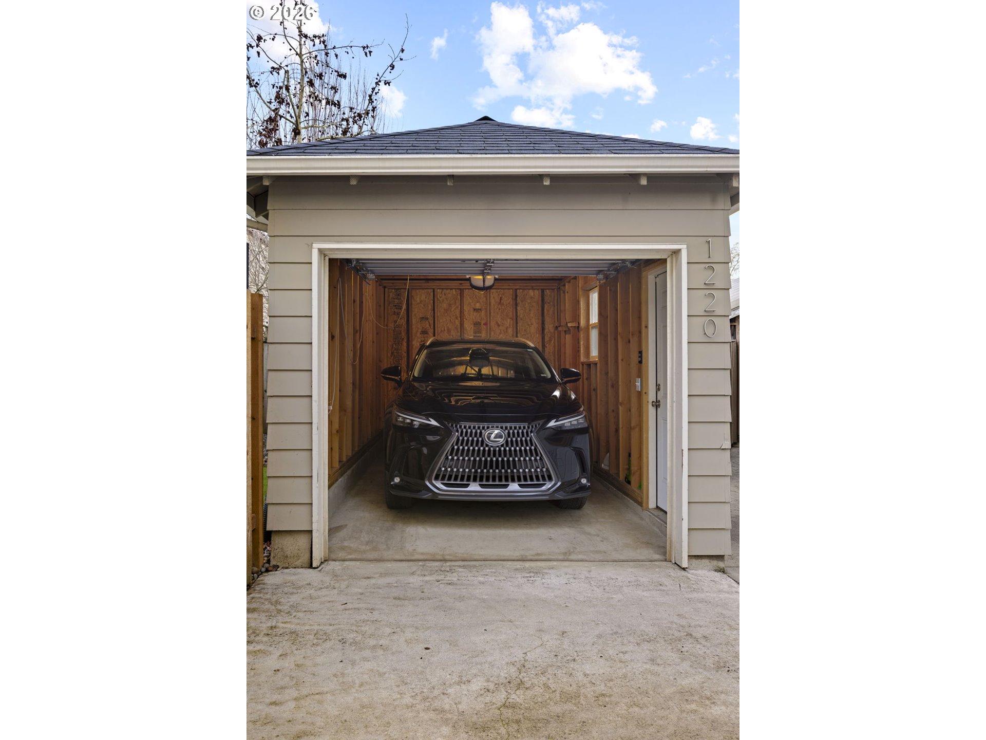 1220 Southeast Lambert Street Portland, OR 97202 - Photo 36 of 37