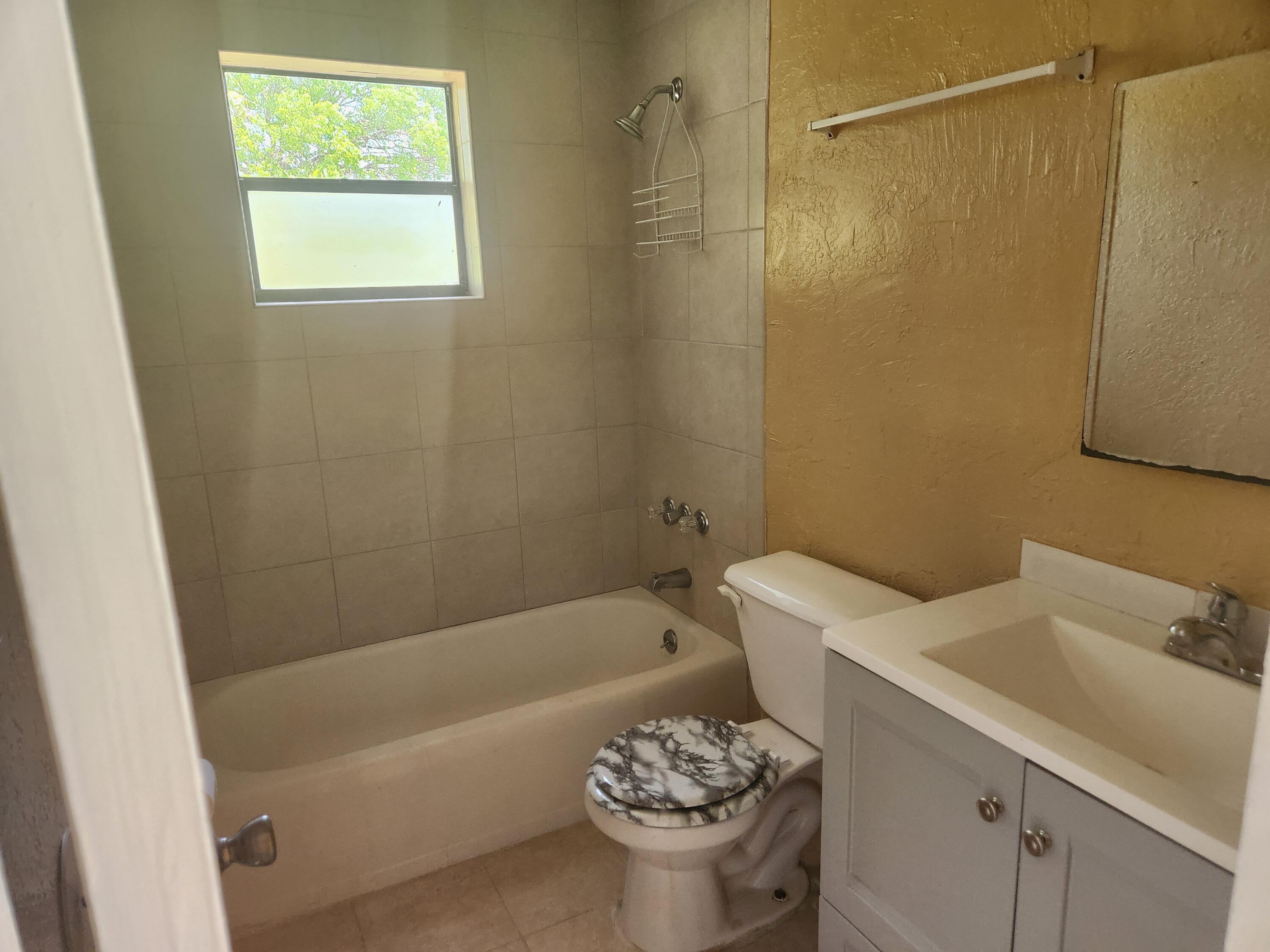 134 West 24th Street, Unit 3 Riviera Beach, FL 33404 - Photo 8 of 12 Bathroom