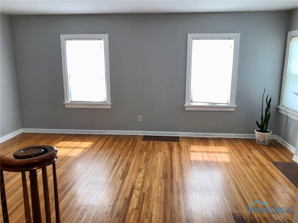 1633 Gilbert Road Toledo, OH 43614 - Photo 7 of 27 Gallery Image 7
