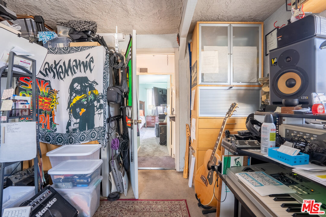2045 Claudina Avenue Los Angeles, CA 90016 - Photo 32 of 33 a view of a chairs and table in a room