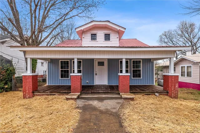 $209,000 | 208 Warner Street, Thomasville, NC 27360