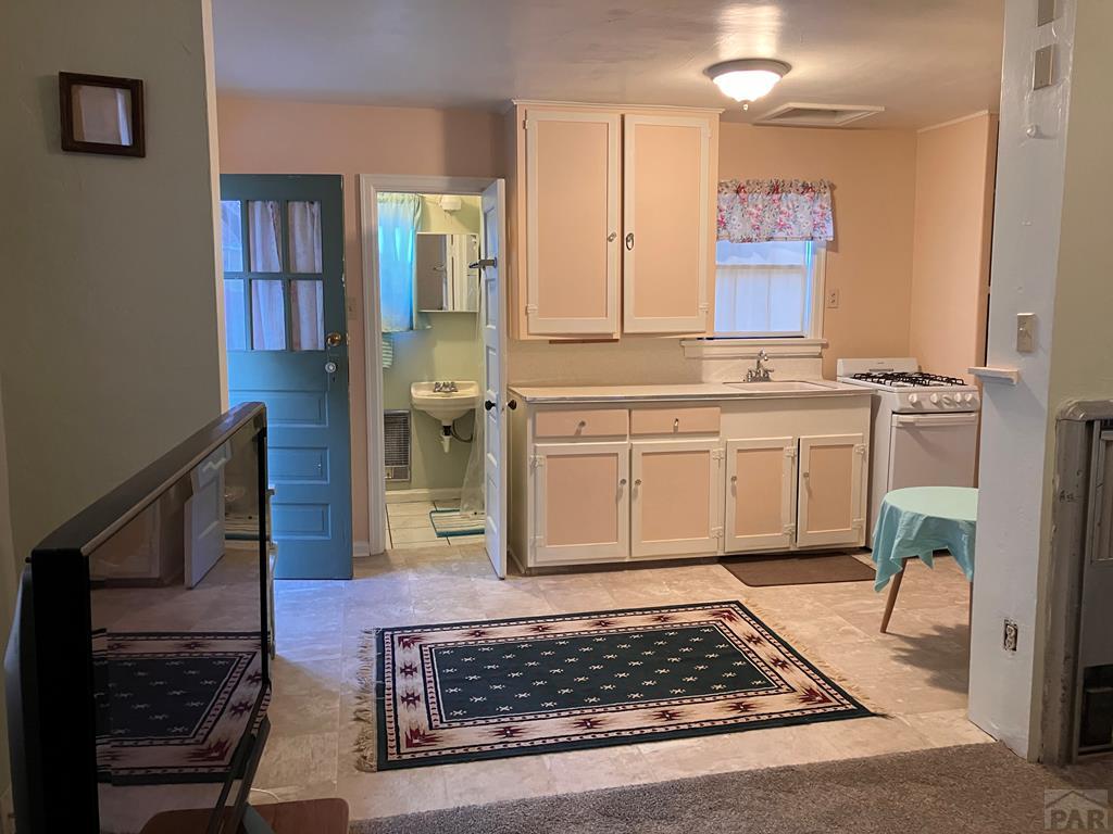710 Rice Avenue La Junta, CO 81050 - Photo 41 of 45