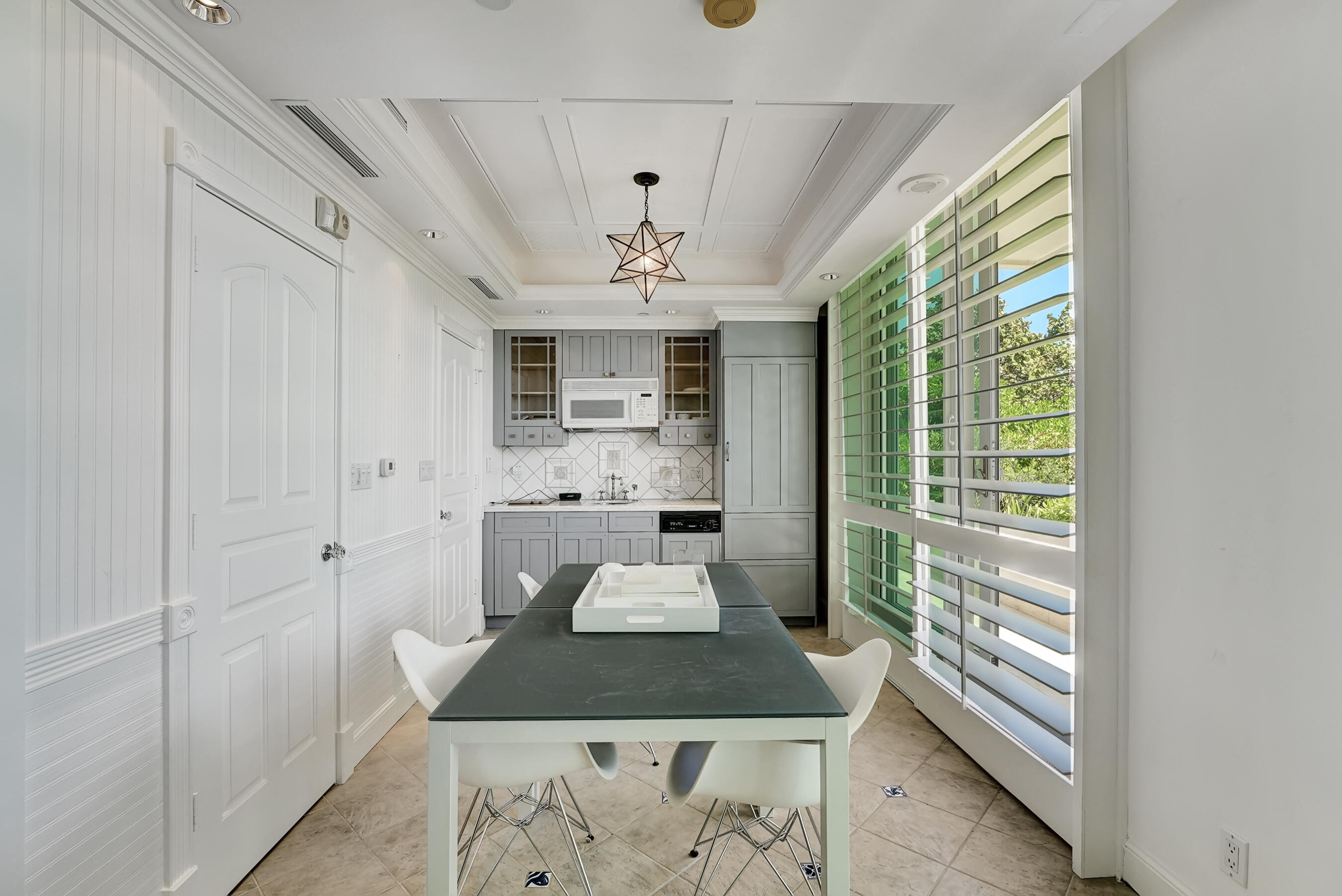 2494 South Ocean Boulevard, Unit H1 Boca Raton, FL 33432 - Photo 29 of 33 Cabana