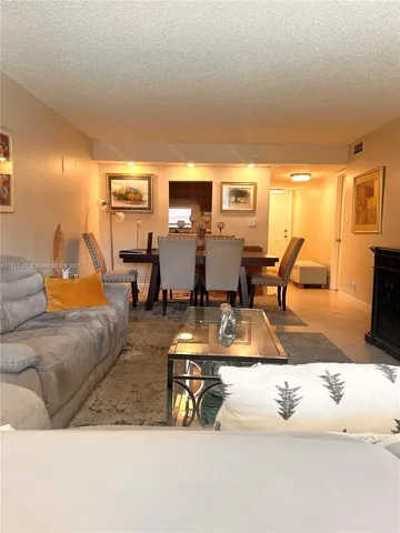 $2,000 | 361 South Hollybrook Drive, Unit 104, Pembroke Pines, FL 33025