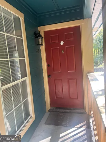 $110,000 | 5516 Mountain Springs Circle, Stone Mountain, GA 30088