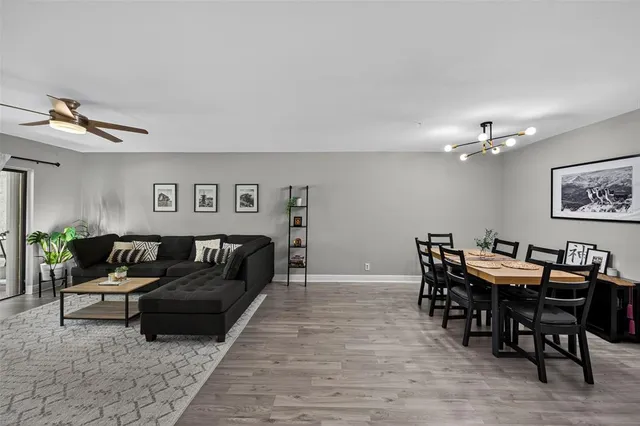 $300,000 | 412 Lakeview Drive, Unit 202, Weston, FL 33326