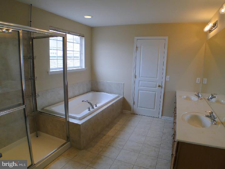 1100 Harding Circle Chester Springs, PA 19425 - Photo 11 of 14