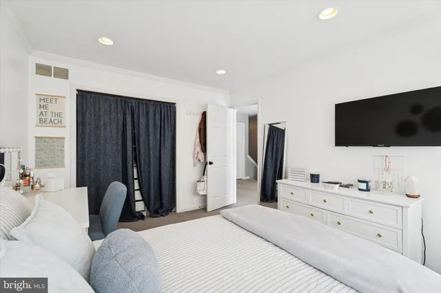 $450,000 | 109 Larkspur Lane, Ambler, PA 19002