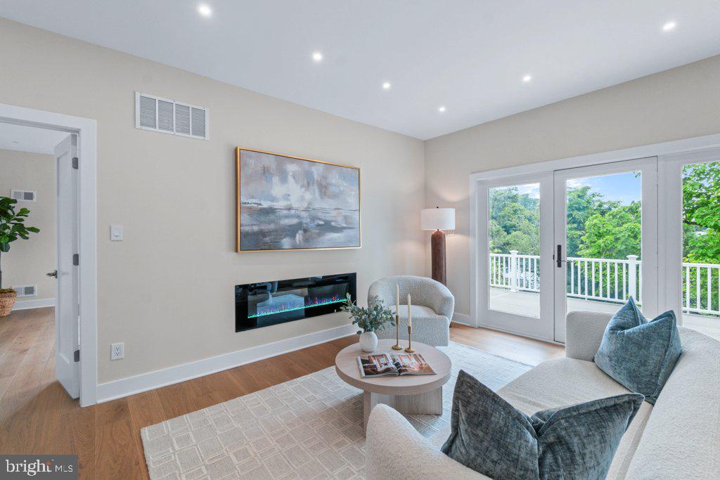 6002 Onondaga Road Bethesda, MD 20816 - Photo 29 of 70