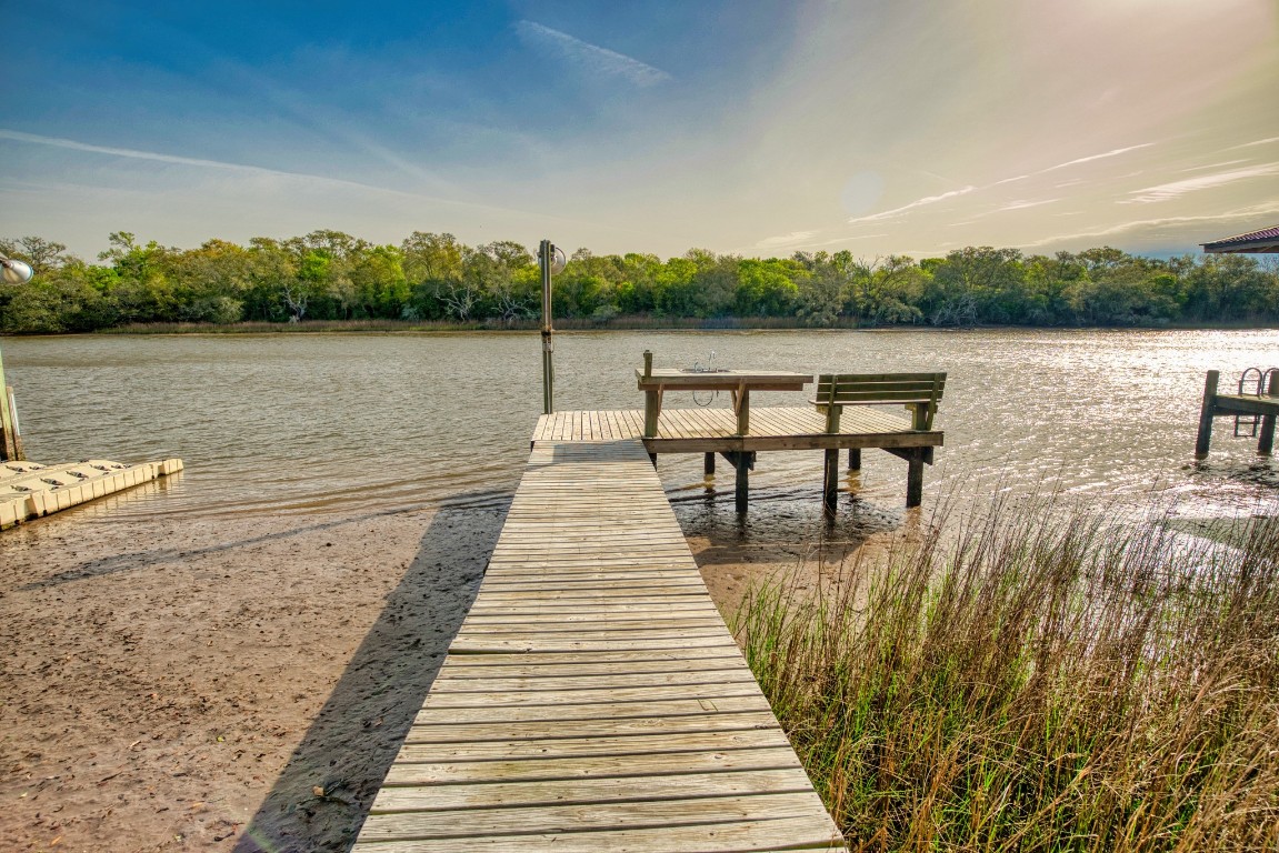 4641 Rio Drive Brazoria, TX 77422 - Photo 5 of 33 a view of lake