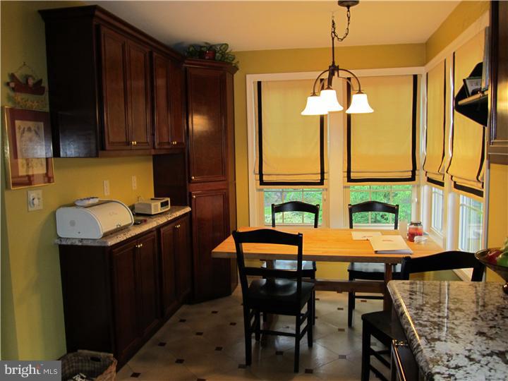 1716 Holly Road Reading, PA 19602 - Photo 16 of 24
