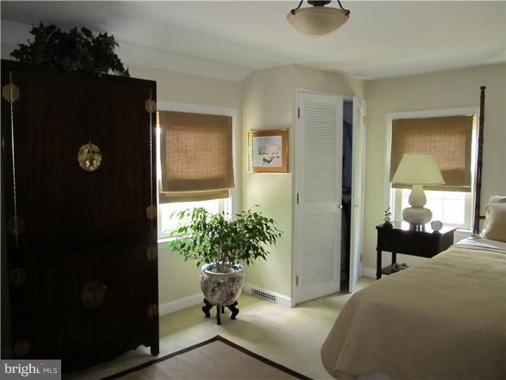 1716 Holly Road Reading, PA 19602 - Photo 18 of 24