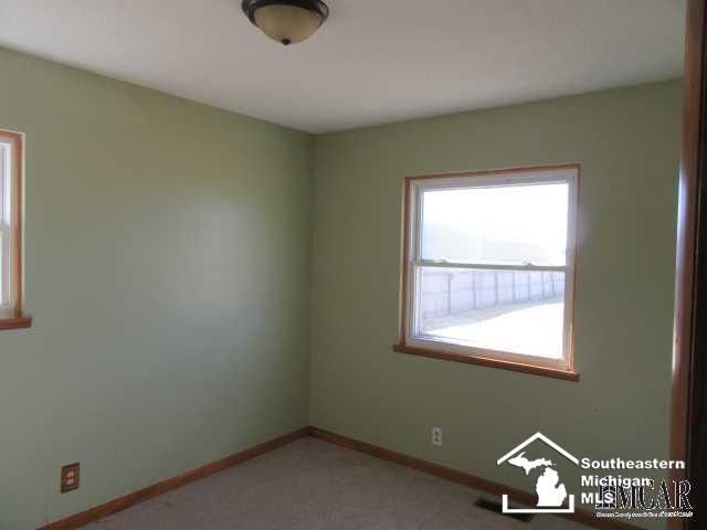2213 Baldwin Road Monroe, MI 48162 - Photo 6 of 16
