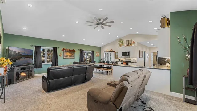 $735,000 | 4010 40th Avenue Southwest, Montevideo, MN 56265