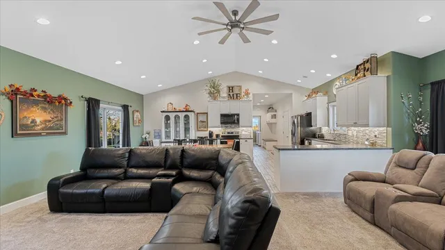 $735,000 | 4010 40th Avenue Southwest, Montevideo, MN 56265