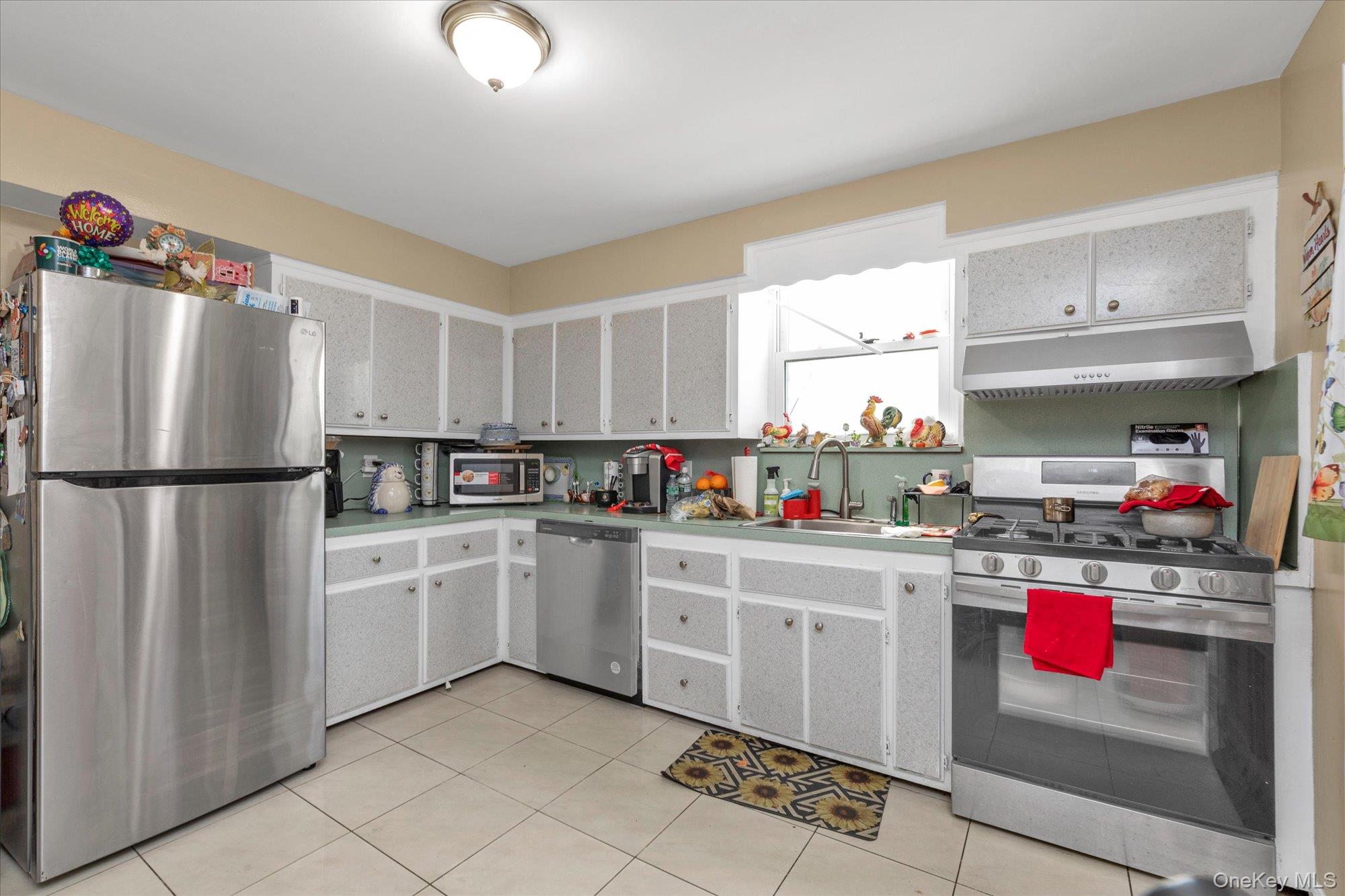 38 5th Street Valley Stream, NY 11581 - Photo 11 of 18