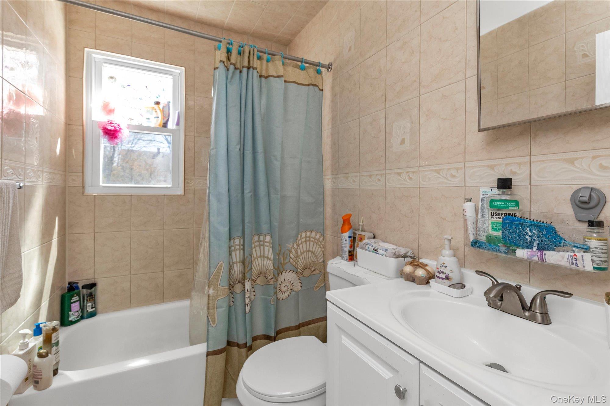 38 5th Street Valley Stream, NY 11581 - Photo 16 of 18