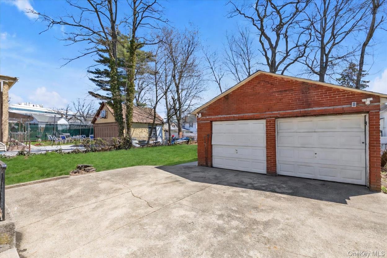 38 5th Street Valley Stream, NY 11581 - Photo 18 of 18