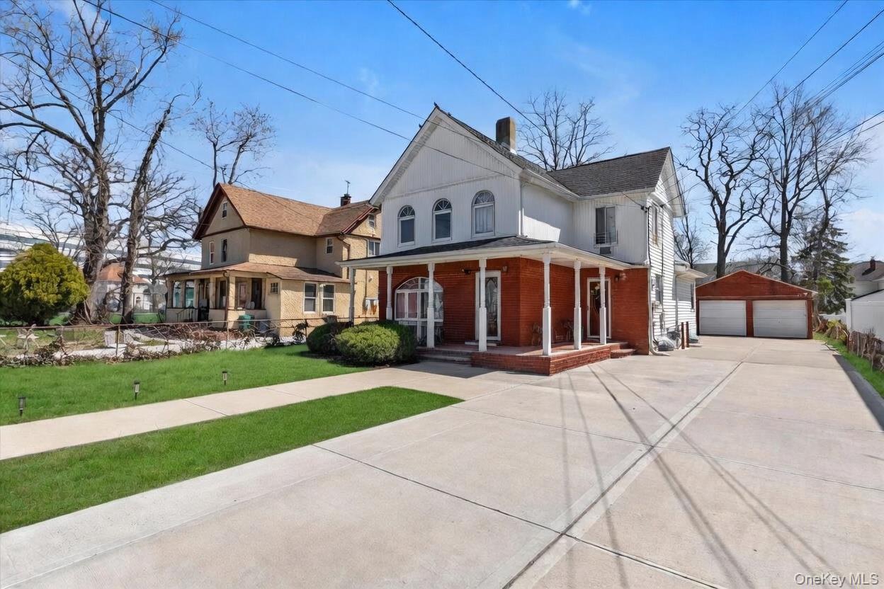 38 5th Street Valley Stream, NY 11581 - Photo 2 of 18