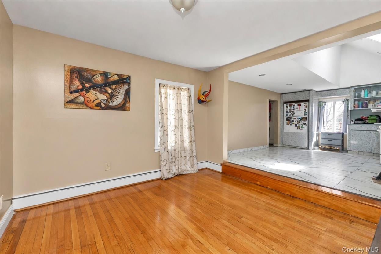 38 5th Street Valley Stream, NY 11581 - Photo 3 of 18