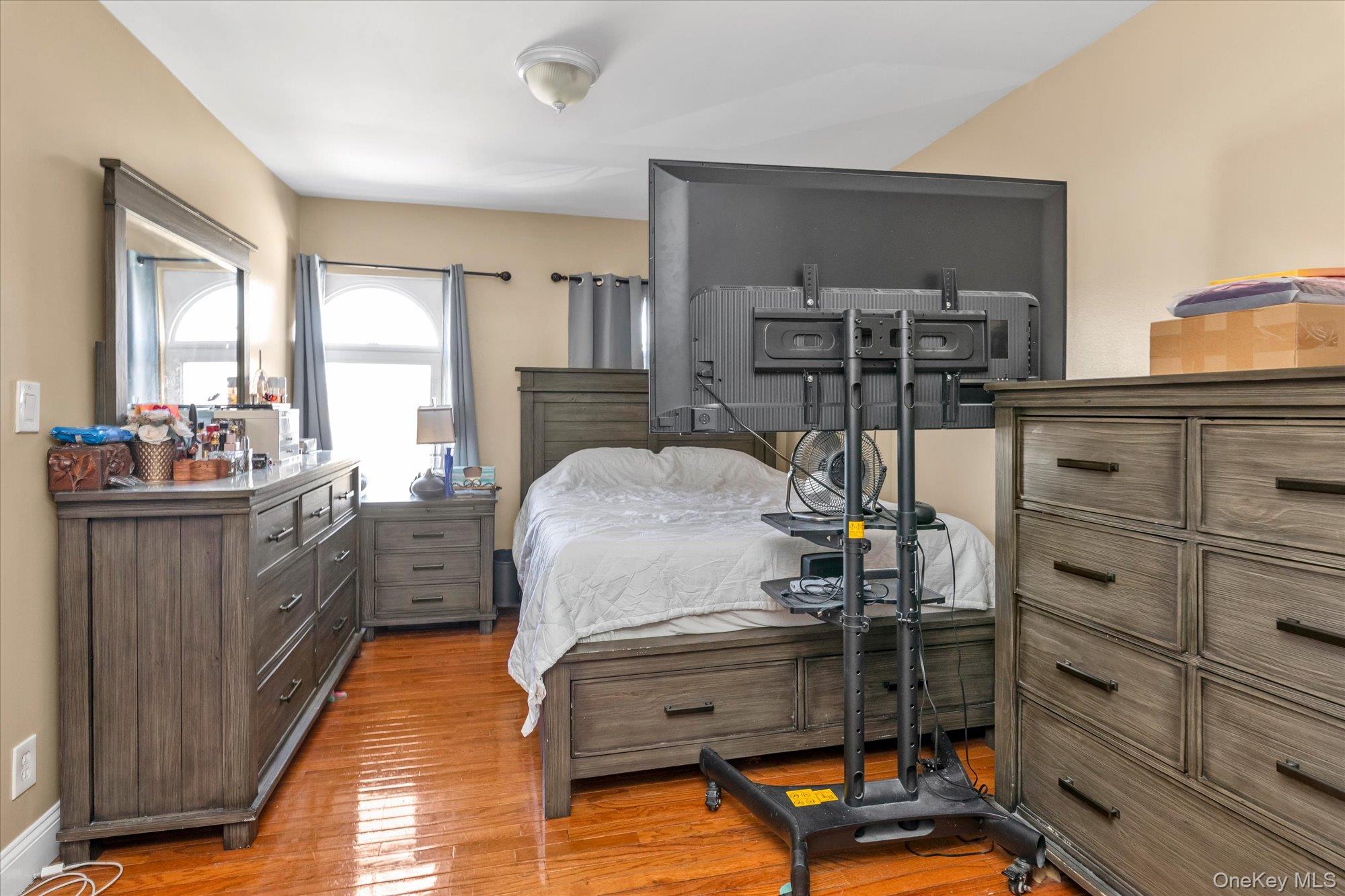 38 5th Street Valley Stream, NY 11581 - Photo 7 of 18