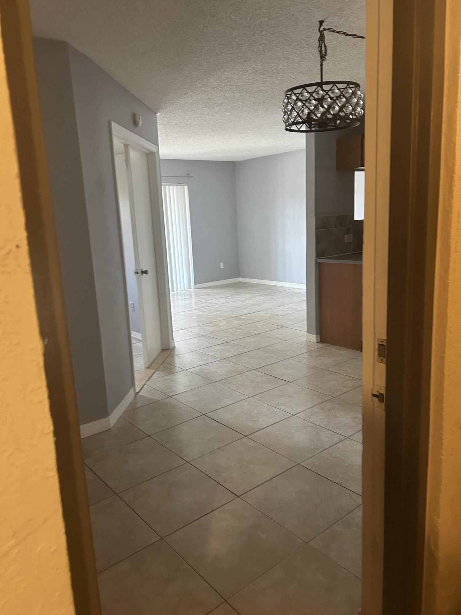 410 South Park Road, Unit 1204 Hollywood, FL 33021 - Photo 13 of 32 IMG_0021