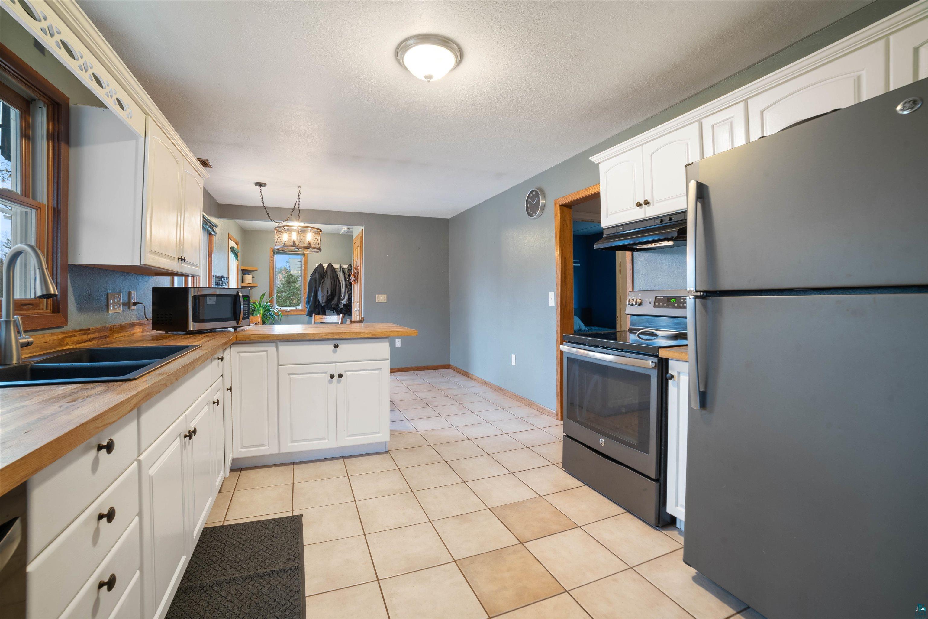 3198 South County Road South Range, WI 54874 - Photo 10 of 20