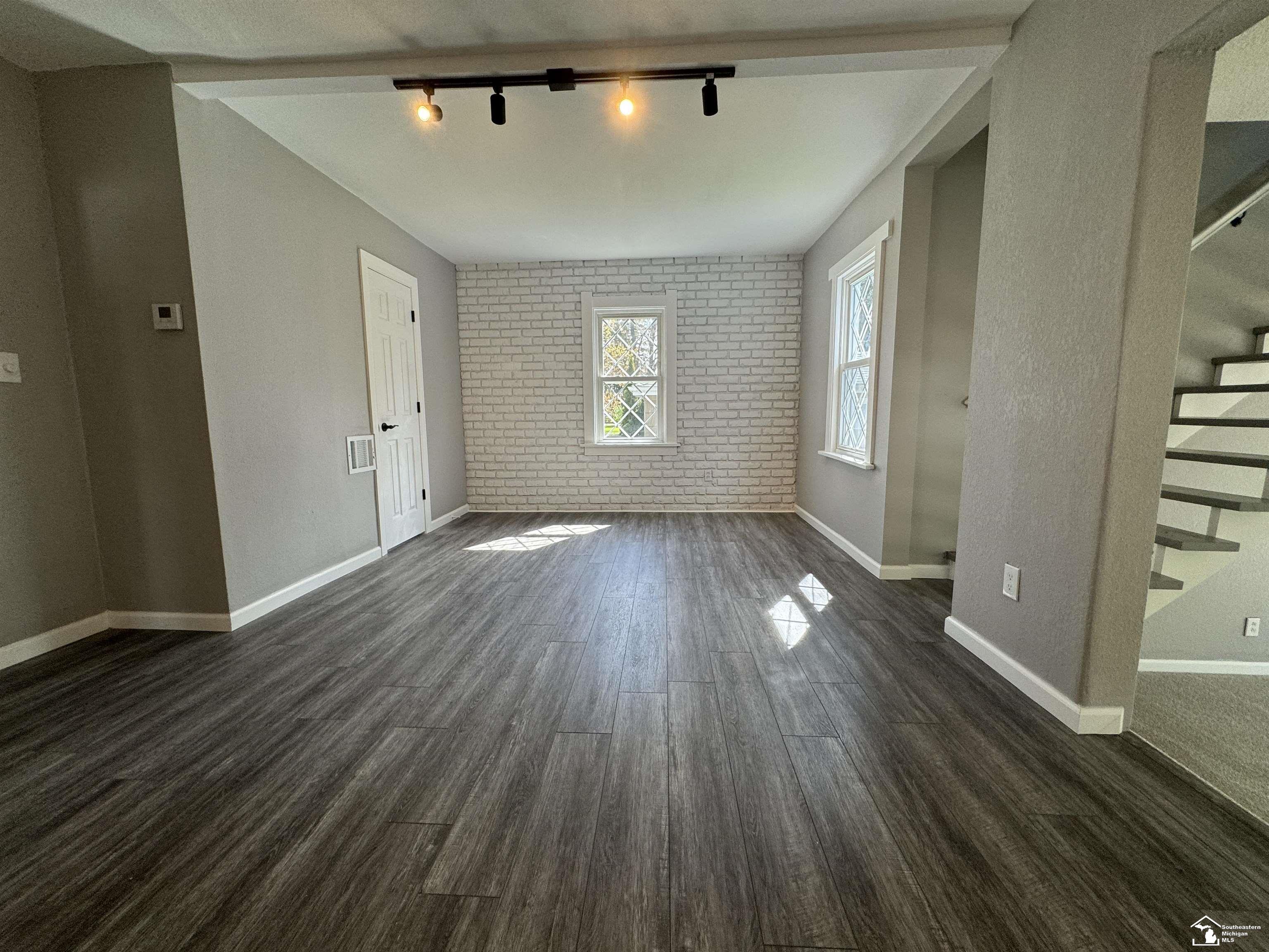 619 West Sterns Road Temperance, MI 48182 - Photo 5 of 20
