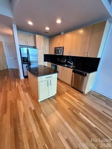 $1,700 | 210 North Church Street, Unit 1211, Charlotte, NC 28202