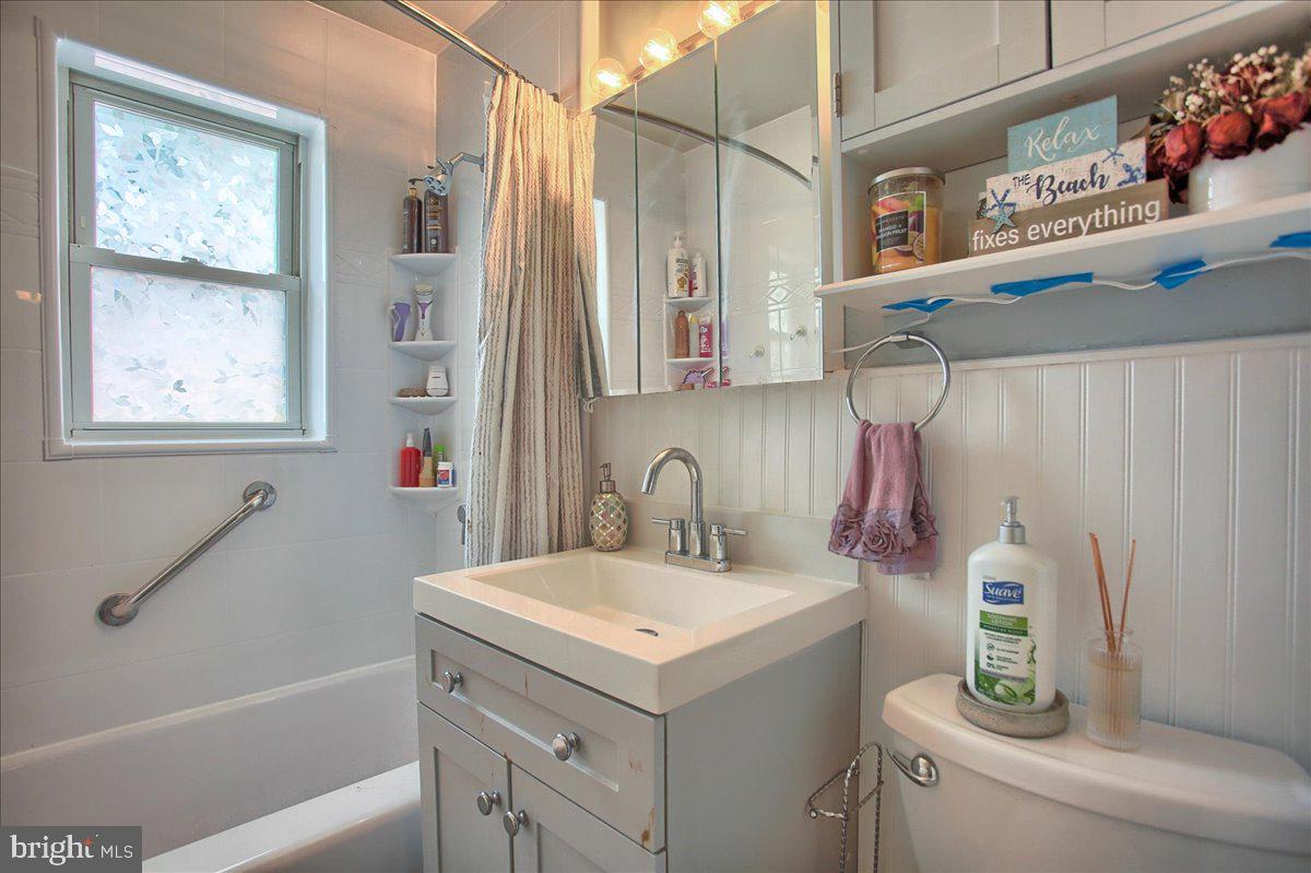 315 Colonial Road Harrisburg, PA 17109 - Photo 11 of 32 Gallery Image 11