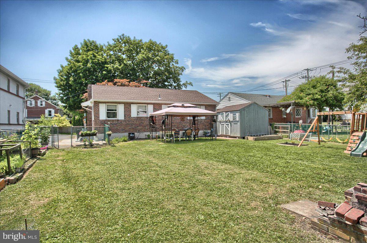315 Colonial Road Harrisburg, PA 17109 - Photo 28 of 32 Gallery Image 28