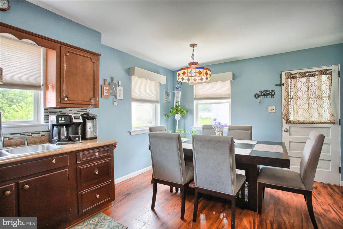 315 Colonial Road Harrisburg, PA 17109 - Photo 7 of 32 Gallery Image 7