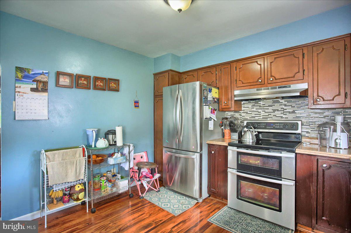315 Colonial Road Harrisburg, PA 17109 - Photo 8 of 32 Gallery Image 8