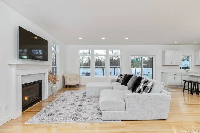 $1,250,000 | 15 Shaw Lane, East Moriches, NY 11940